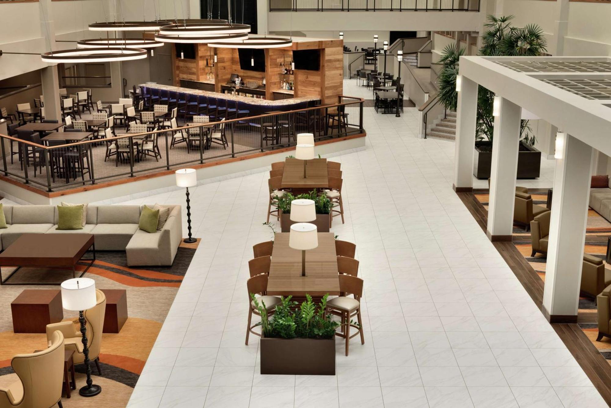 Embassy Suites By Hilton Milwaukee Brookfield Eksteriør billede